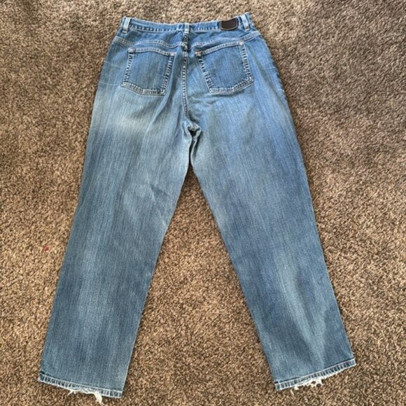 LL Bean 16 Light Wash Relaxed Fit Jean - Picture 5 of 10